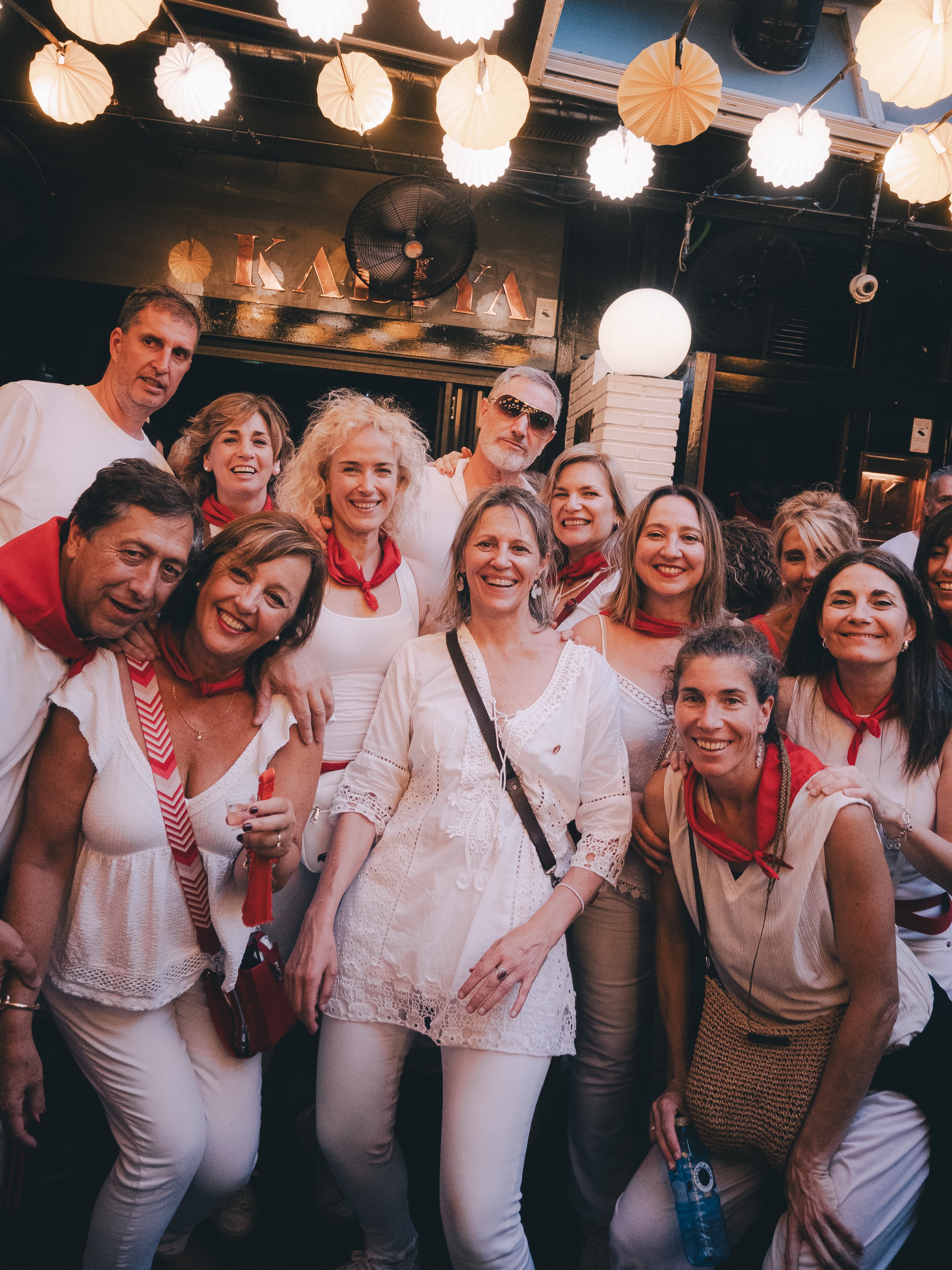 ¿Vamos a por el viernes juntos? Nos vemos a partir de las 16.00!❤️🤍 #sanfermin2026